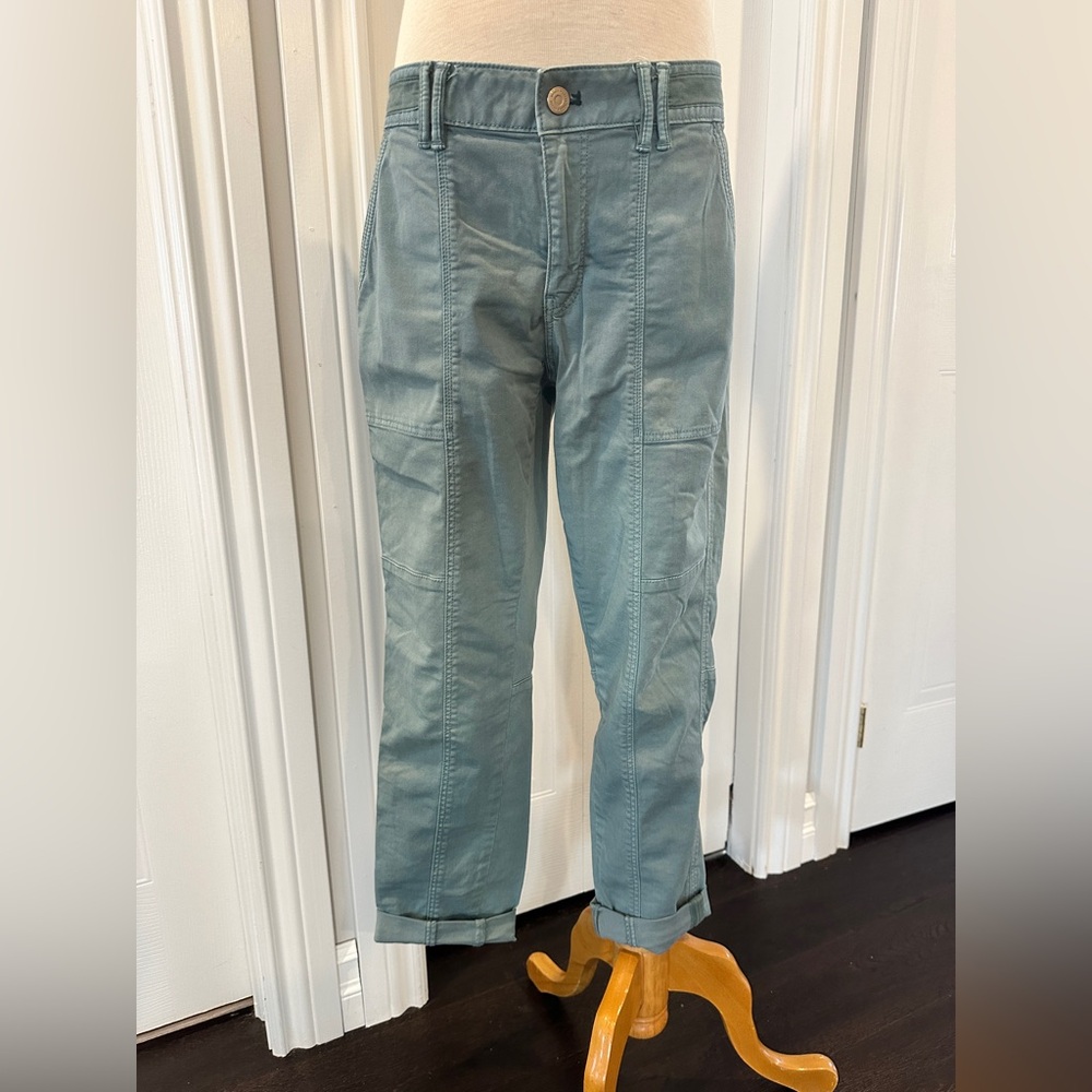 White House Black Market Light Green Teal Crop Pants